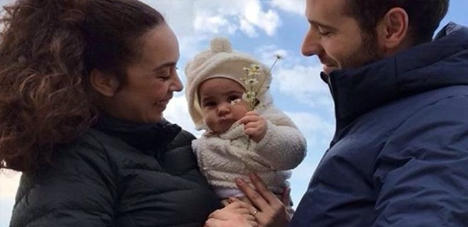 Azra Akın: