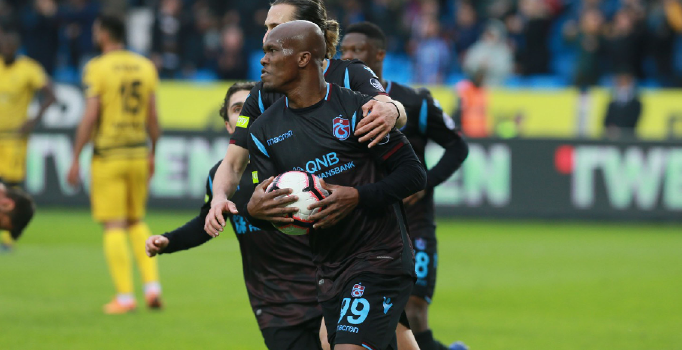 Karadeniz Fırtınası sert esiyor |  Trabzonspor - Evkur Yeni Malatyaspor: 2-1