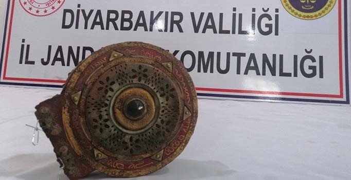 Diyarbakır'da 1100 yıllık İbranice kitap ele geçirildi