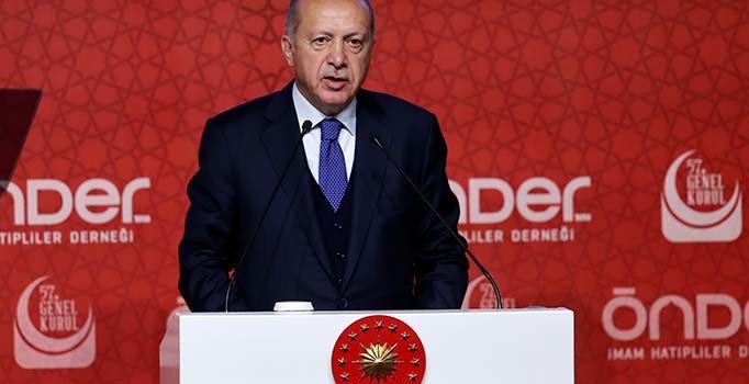 Erdoğan'dan Karamollaoğlu'na: Çamlıca Cami'ni Fatih'e, Kanuni'ye sor