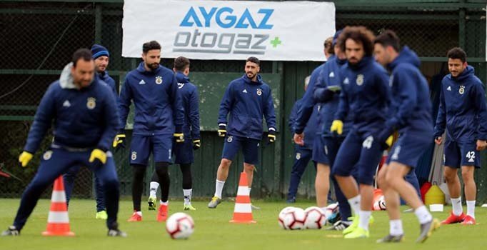 Fenerbahçe'de Tolga Ciğerci takımla çalıştı