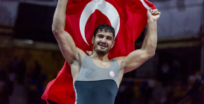 Milli sporcu Taha Akgül Avrupa şampiyonu oldu
