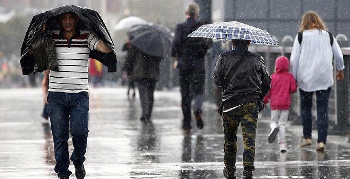 Meteorolojiden İstanbul için sağanak yağış uyarısı