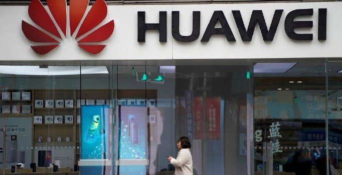 ABD'nin Huawei kararı: Satıştaki telefonlara ambargo yok