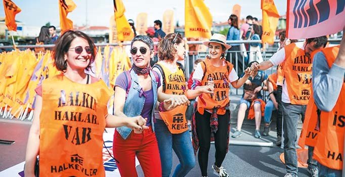 Festival havasında 1 Mayıs kutlamaları