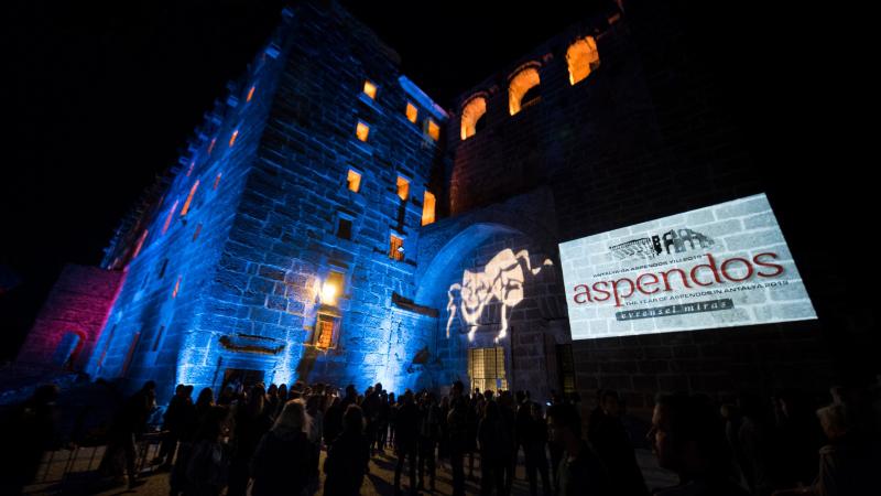 Antalya Uluslararası Tiyatro Festivali başladı