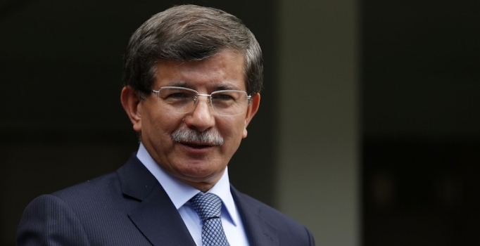 Ahmet Davutoğlu: Ümidi kaybedenin yarını olmaz, konuşmaktan korkmayın