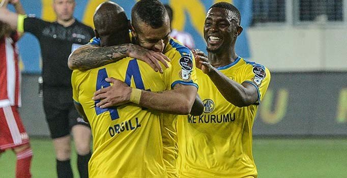 Ankaragücü ligde kaldı, paylaşımı olay oldu