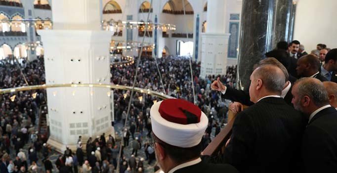 İstanbul Çamlıca Camii resmen açıldı