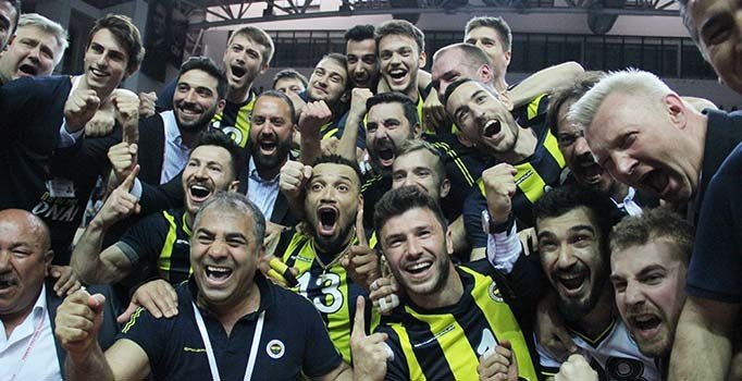 Voleybol Efeler Ligi'nde şampiyon Fenerbahçe