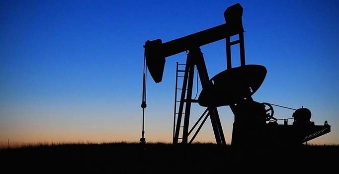 OPEC'in üretimi nisanda azaldı