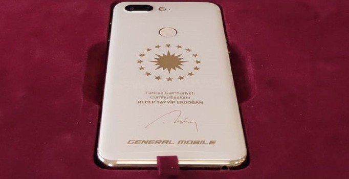 General Mobile'dan Cumhurbaşkanı Erdoğan'a özel telefon