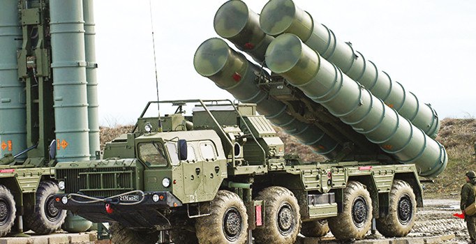 Hindistan, ABD yaptırımına rağmen S-400'de 'devam' dedi