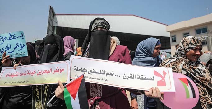 Yemen'de binlerce kişi Bahreyn çalıştayını protesto etti