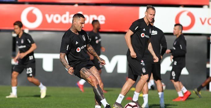 Beşiktaş'ta yeni sezon kadrosuna sınırlama