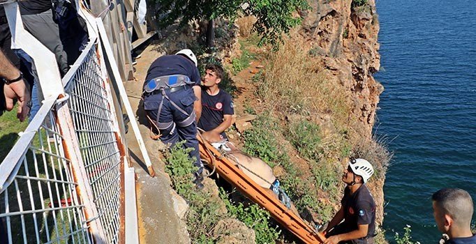 Antalya falezlerde can pazarı