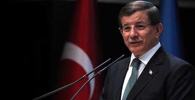 Davutoğlu’ndan Mursi için taziye: Milletinin onurunu savunuyordu