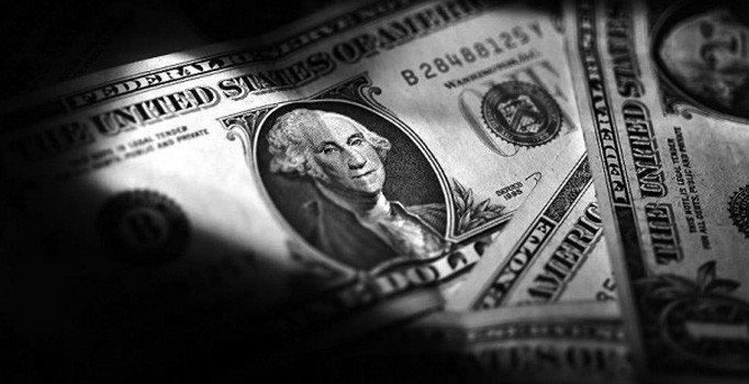 Zayıf ABD verilerinin etkisiyle dolar değer kaybetti