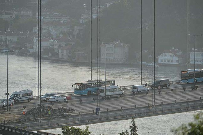 19-06/27/fsmde-4-serit-kapatildi-trafik-olustuek-fotograflar_3766_dhaphoto4.jpg