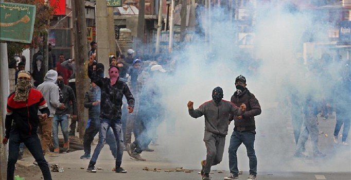 Cammu Keşmir'de çatışma: 4 direnişçi öldü