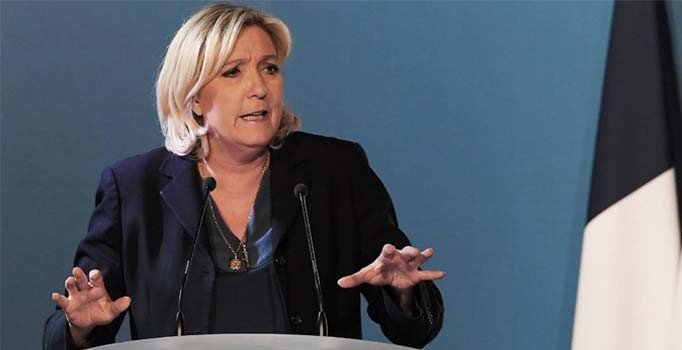 Le Pen'den 'milli marş' tepkisi