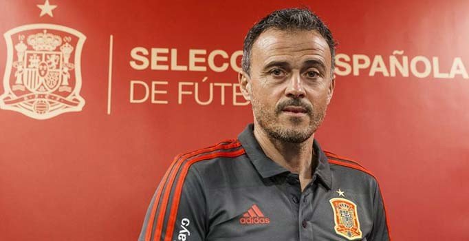 Luis Enrique, İspanya Milli Takımından istifa etti