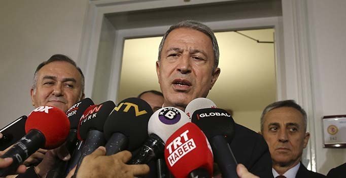 Bakan Akar: Mükemmel bir yasa çıkarmak için çalışıyoruz