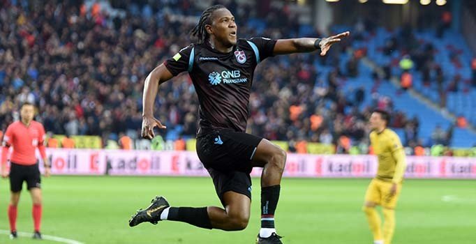 Denizlispor Rodallega ile temasta