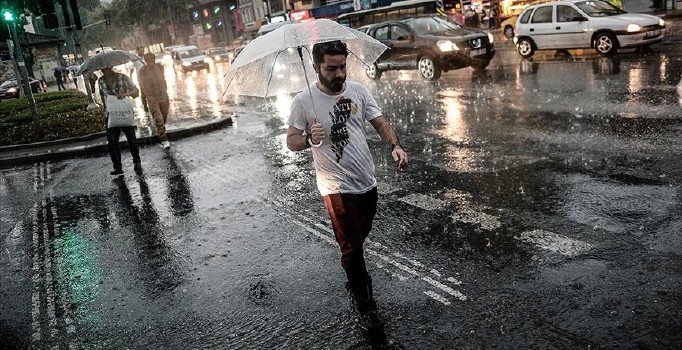 Meteorolojiden Marmara'ya gök gürültülü sağanak uyarısı