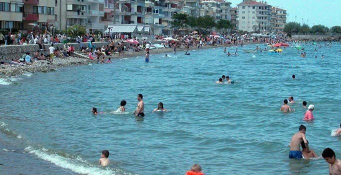 Mudanya Belediyesi'nden tepki çeken uygulama: Suriyelilere sahil yasak