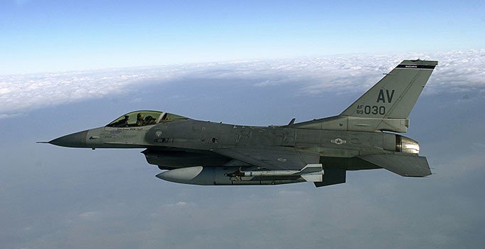 Bulgaristan Cumhurbaşkanı'ndan ABD'den F-16 alımına veto