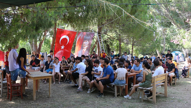 TaLeBe'lerin yaz kampı Datça'da başladı