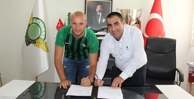 Akhisarspor'da kale sağlamda