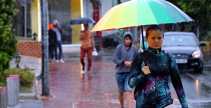 İstanbul'da metrekareye 17 kilo yağış düştü