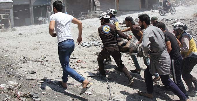 Esad güçleri bu kez İdlib kent merkezini vurdu: En az 8 sivil öldü!