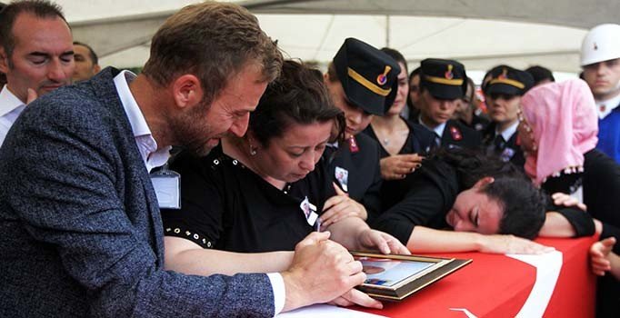 Şehit Binbaşı Zafer Akkuş Samsun'da toprağa verildi