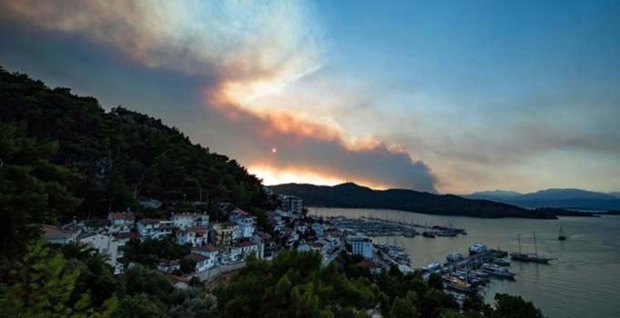 18 saattir yanıyor! Dalaman'daki alevler Göcek'e ulaştı