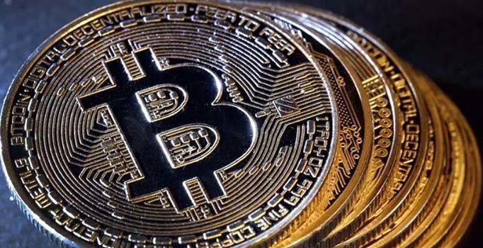 Bitcoin 10 bin doların altına geriledi