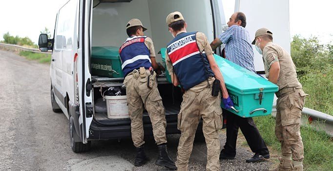 Hatay'da deniz kıyısında başı ve kolu kopuk erkek cesedi bulundu