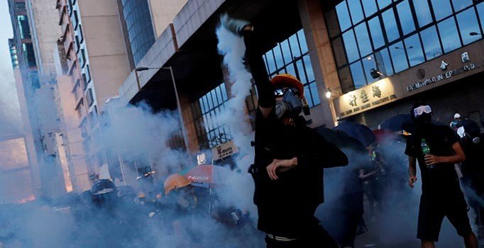 Hong Kong'da protestolar devam ediyor