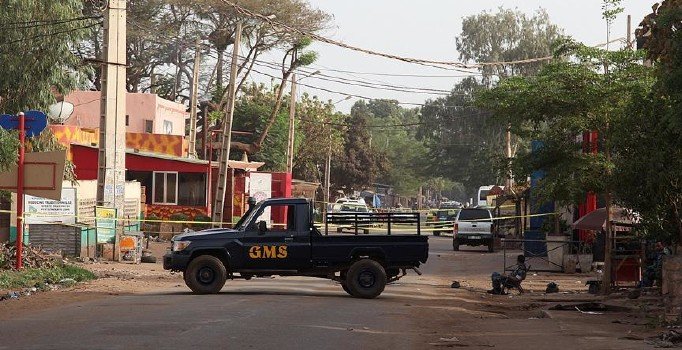 Mali'de çifte saldırı: 7 ölü