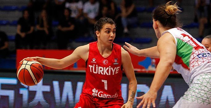 A Milli Kadın Basketbol Takımı, galibiyetle veda etti