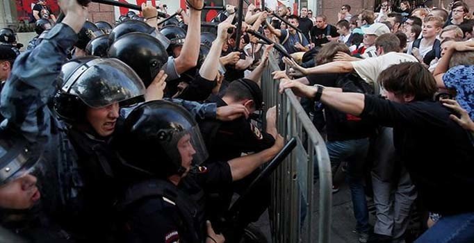 Moskova’da protestolarda binden fazla kişi gözaltına alındı