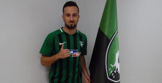 Denizlispor Sedat Şahintürk’le sözleşme imzaladı