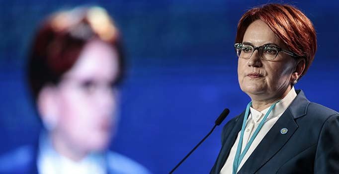 Akşener, Kurultay konuşmasında MHP'ye yüklendi: Sizin nereniz milliyetçi?