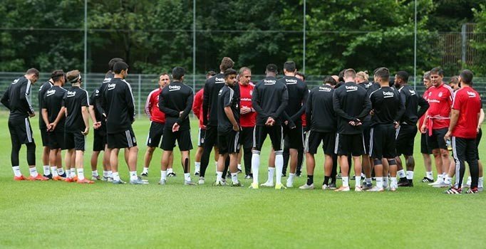 Beşiktaş'ta sakatlar düşündürüyor