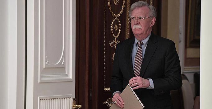 İran'dan Trump'a mesaj: Bolton'un savaşa susamışlığını reddet