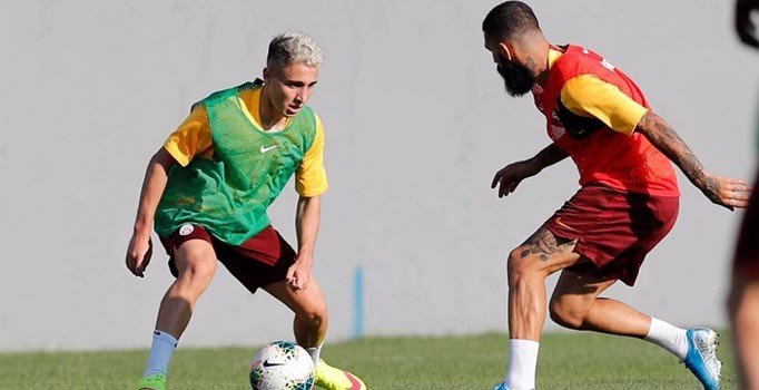 Galatasaray'da Emre Mor ilk antrenmanına çıktı