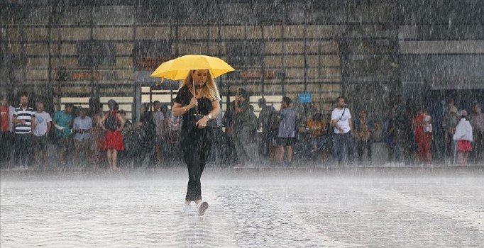 Meteoroloji'den Trabzon, Ordu, Giresun ve Rize için sağanak uyarısı