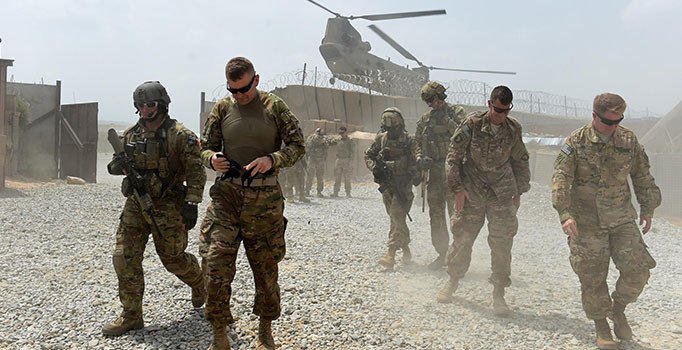 Talibanla barış görüşmesi yapan ABD: Afganistan'daki 5 üssümüzden 5 bin askerimizi çekiyoruz